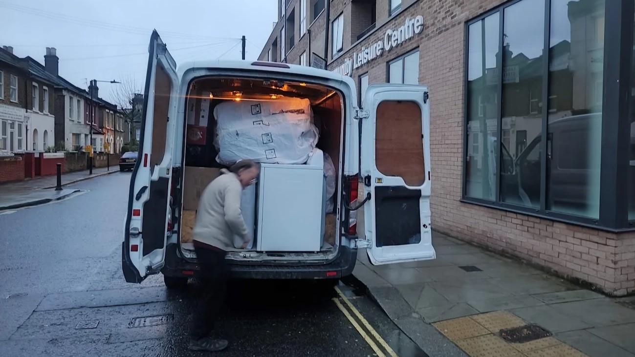 Eco packing materials Notting Hill — sustainably sourced boxes and void fill